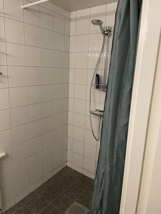 Egen Laegenhet Pa Soedermalm Naera Centrum Sundsvall Dış mekan fotoğraf