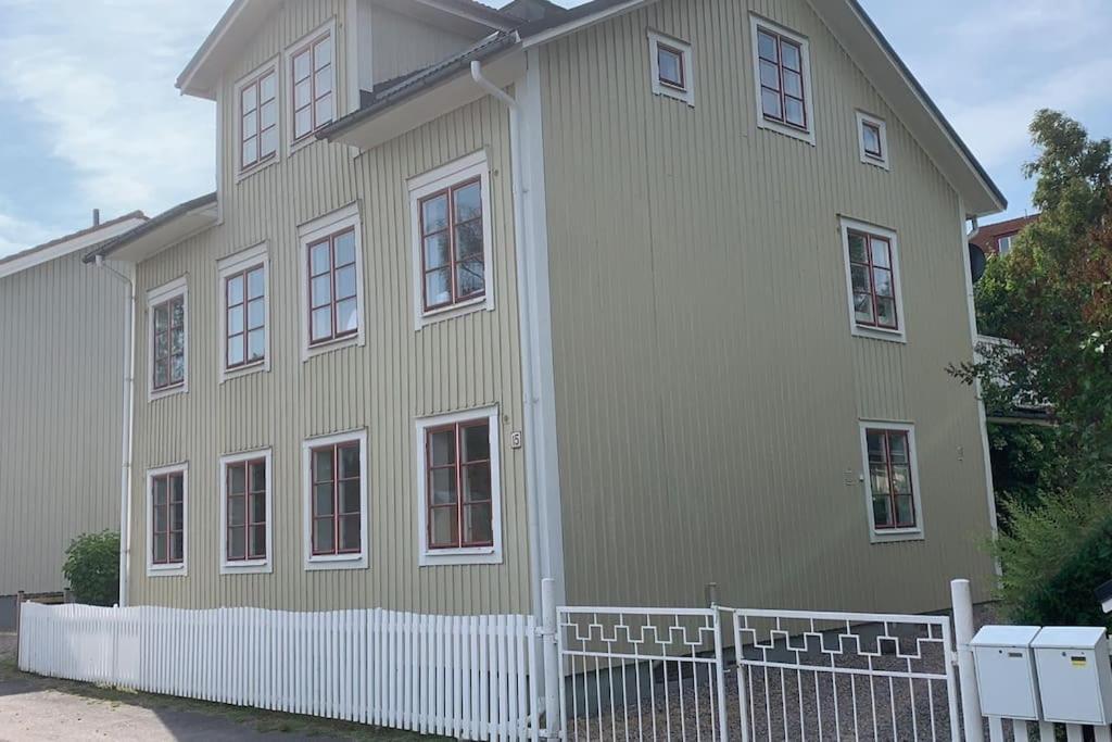 Egen Laegenhet Pa Soedermalm Naera Centrum Sundsvall Dış mekan fotoğraf